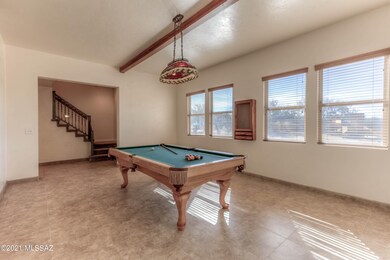 9 Living Room photo b