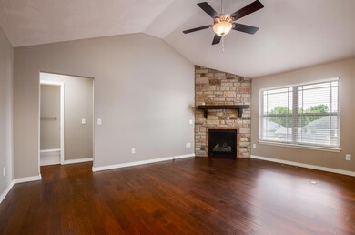 Laura Duckworth - 1064 E Lakota St-2