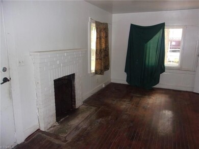 1900 Apex Place, High Point, NC 27260 - photo 2