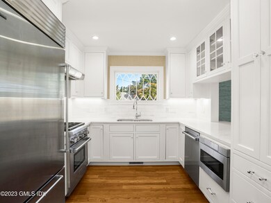 165 Shore Rd unit A, Old Greenwich, CT 06870 - photo 6