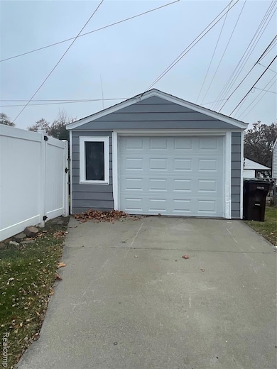 14706 Eureka Rd, Southgate, MI 48195 - photo 6