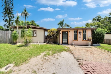 10549 112th Ave, Largo, FL 33773 - photo 2