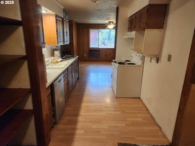 8974 Spirit Lake Hwy, Toutle, WA 98649 - photo 7