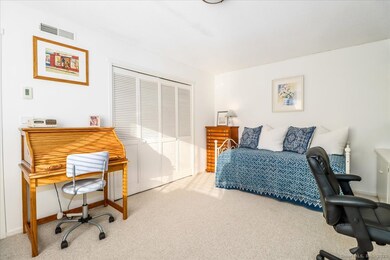 25 Heritage Crest unit C, Southbury, CT 06488 - photo 5