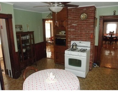 10 Munroe St, Northampton, MA 01060 - photo 4