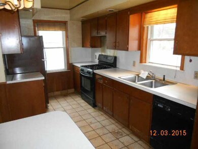 1218 Hawk St, Toledo, OH 43612 - photo 4