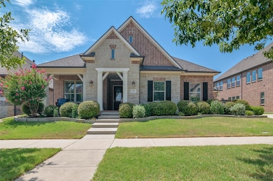 View of front of house featuring a front lawn