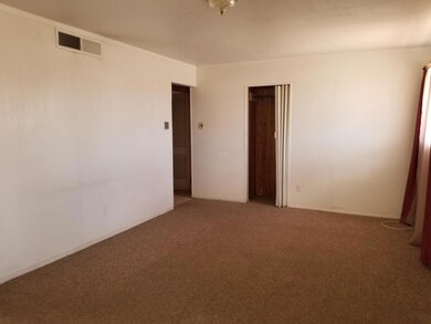 233 Mccarthy Ave, El Paso, TX 79915 - photo 5