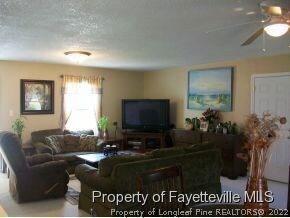 4438 Chesterbrook Dr, Fayetteville, NC 28314 - photo 3