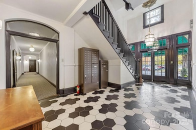 2501 Roswell Ave unit 105, Charlotte, NC 28209 - photo 4