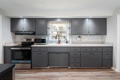 307 E Wilson St, Swayzee, IN 46986 - photo 7