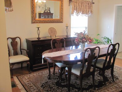 8705 Sanctuary Ln, Louisville, KY 40291 - photo 4