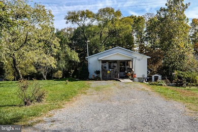 1290 Paynes Ford Rd, Martinsburg, WV 25405 - photo 7