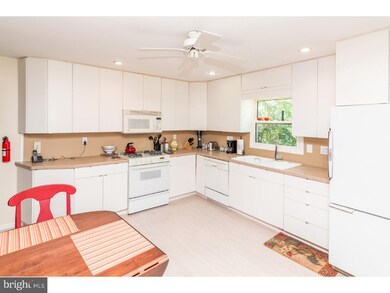 403 Saratoga Dr, Cherry Hill, NJ 08002 - photo 7