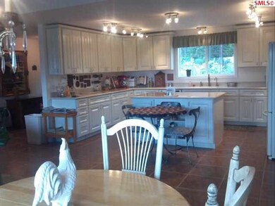 Plenty of room for entertaining!