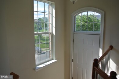 9802 Snow Bird Ln, Laurel, MD 20723 - photo 5