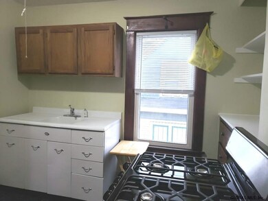 914 Cleveland Ave unit 2, Schenectady, NY 12306 - photo 7