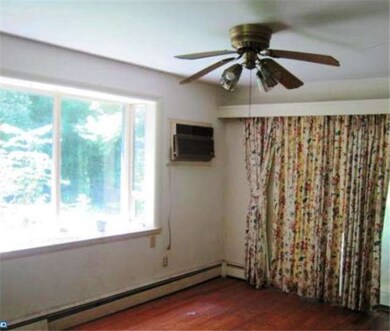 72 Grist Mill Rd, Glen Mills, PA 19342 - photo 2