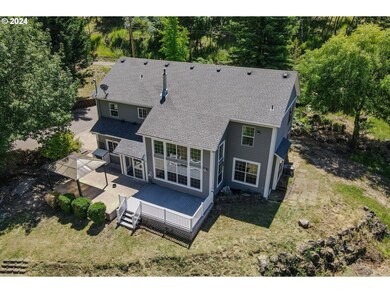 1040 Arcadia Dr, Roseburg, OR 97471 - photo 2