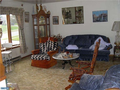 507 Albert Dr, Reading, PA 19608 - photo 5