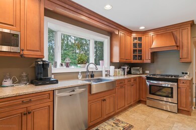 13 Melody Ln Middletown NJ-print-003-6-4