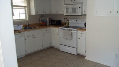 806 W Island Square Dr, Saint Simons Island, GA 31522 - photo 5