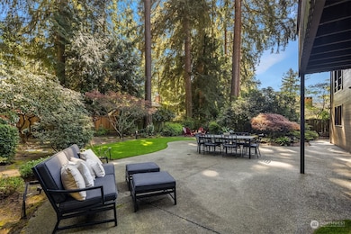 8020 84th Ave SE, Mercer Island, WA 98040 - photo 3