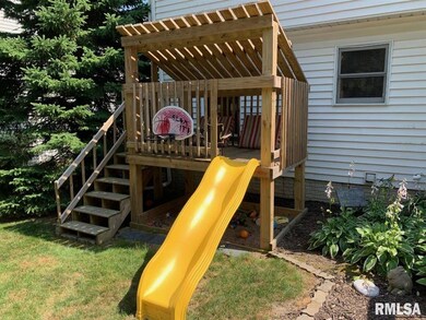 1424 W 49th St, Davenport, IA 52806 - photo 5