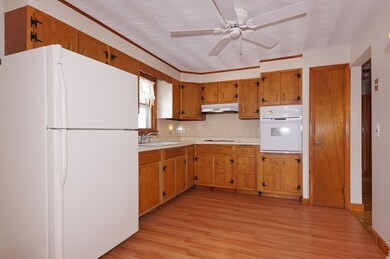 25 Pathwood Ave, Burlington, MA 01803 - photo 4