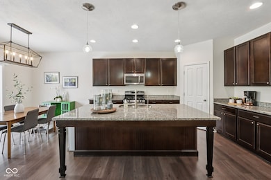 11900 Avedon Way, Zionsville, IN 46077 - photo 5