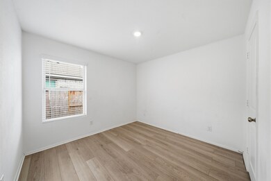 7335 Greenbriar Canyon Ln, Katy, TX 77493 - photo 6