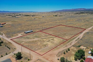 1090 W Antelope Run Rd, Paulden, AZ 86334 - photo 2