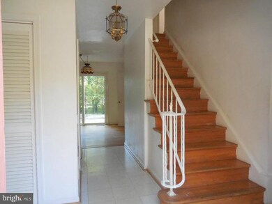 12808 Middlevale Ln, Silver Spring, MD 20906 - photo 2