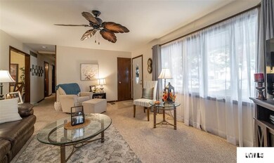 319 Williamette Ave, Lincoln, IL 62656 - photo 3