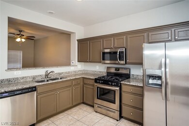 6072 Alameda Padre Ave, Las Vegas, NV 89139 - photo 6