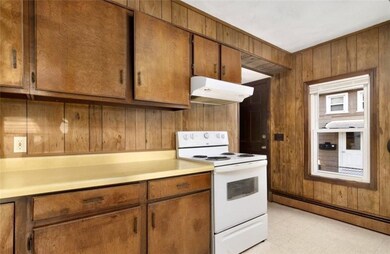 14 Douglas St, West Warwick, RI 02893 - photo 4