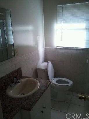 Second bath room that receive make over in fall of