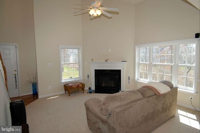 11213 Wortham Crest Cir unit 67, Manassas, VA 20109 - photo 4