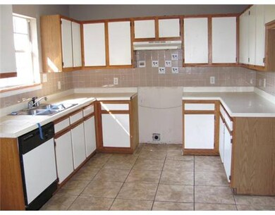 402 E Union St, Rogers, AR 72756 - photo 3