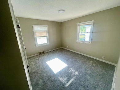 1630 7th St N, Fargo, ND 58102 - photo 4