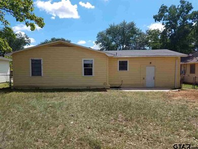 2312 2312 Plume, Tyler, TX 75703 - photo 3