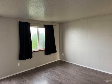 929 & 931 Craven Ave, Buhl, ID 83316 - photo 5