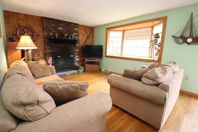 168 Hamilton St, Saugus, MA 01906 - photo 5