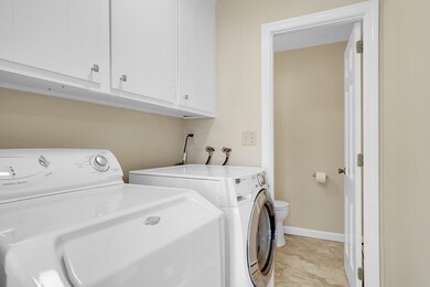 67 Elm St, Marblehead, MA 01945 - photo 4