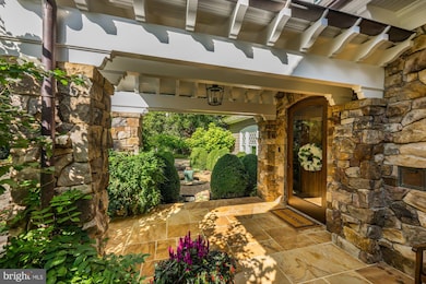 1880 Virginia Ave, McLean, VA 22101 - photo 6