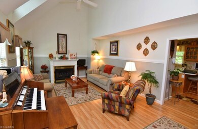 Gas log fireplace