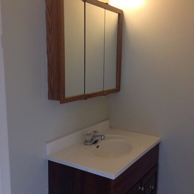 1/2 Bath