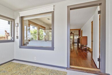 95 N. Santa Cruz Entry