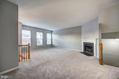 2534 James Madison Cir, Herndon, VA 20171 - photo 7