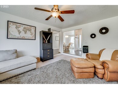 3805 Pine St, Longview, WA 98632 - photo 5